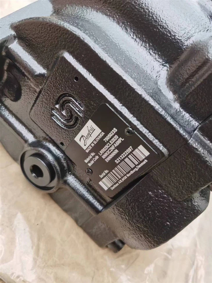 LRR LRR025 LRR030 KRR038 KRR045 & LRL025 LRL030 KRL038 KRL045 Sauer Dan-foss Hydraulic Piston Pump LRR025CLS2020NNN3C2NFA6NPLBNNNNNN